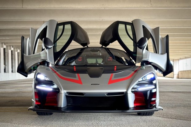 2019 McLaren Senna