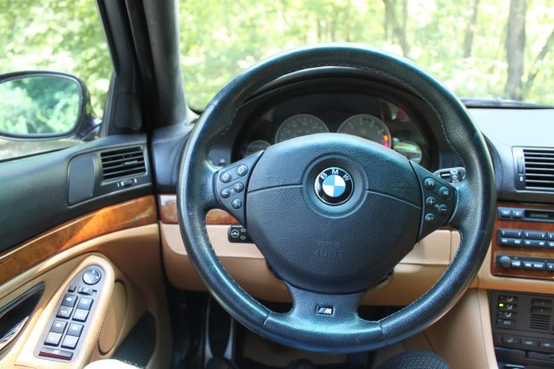 2000 BMW M5