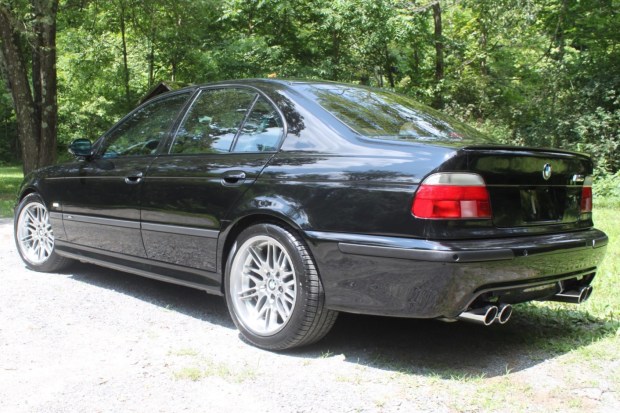 2000 BMW M5