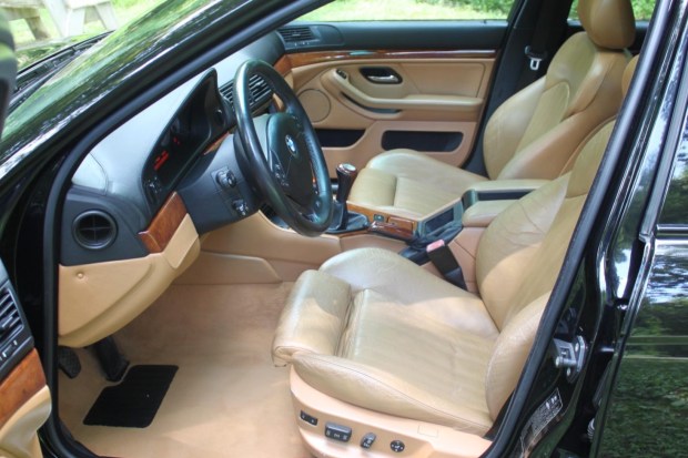 2000 BMW M5