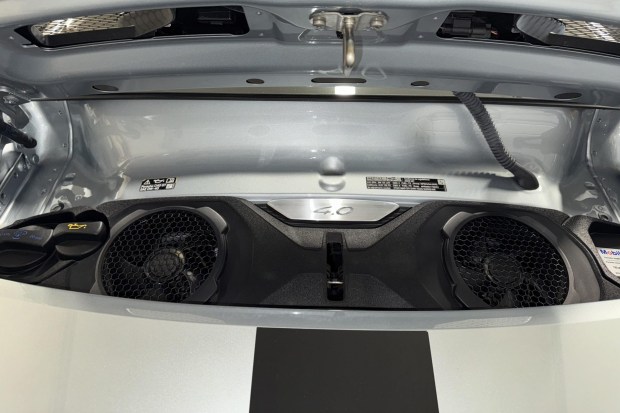 2022 Porsche 911 GT3 Touring 6-Speed