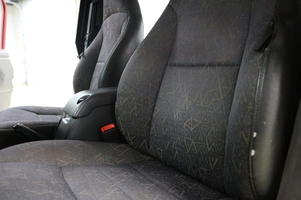 No Reserve: 2001 Jeep Wrangler SE 5-Speed