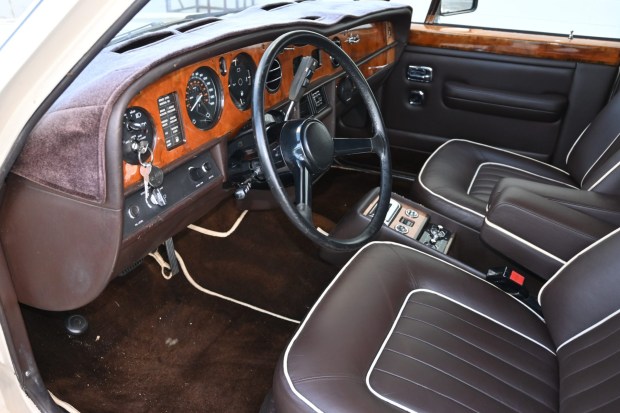 No Reserve: 1985 Rolls-Royce Silver Spirit