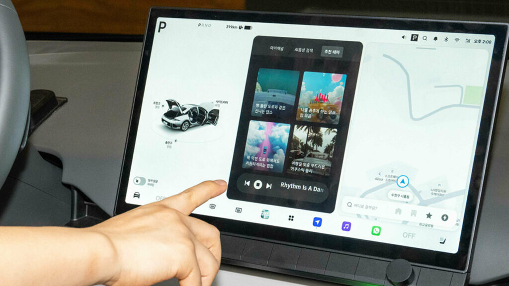  Hyundai&rsquo;s New Elantra Walks Away From The Wild Styling That Made It Famous